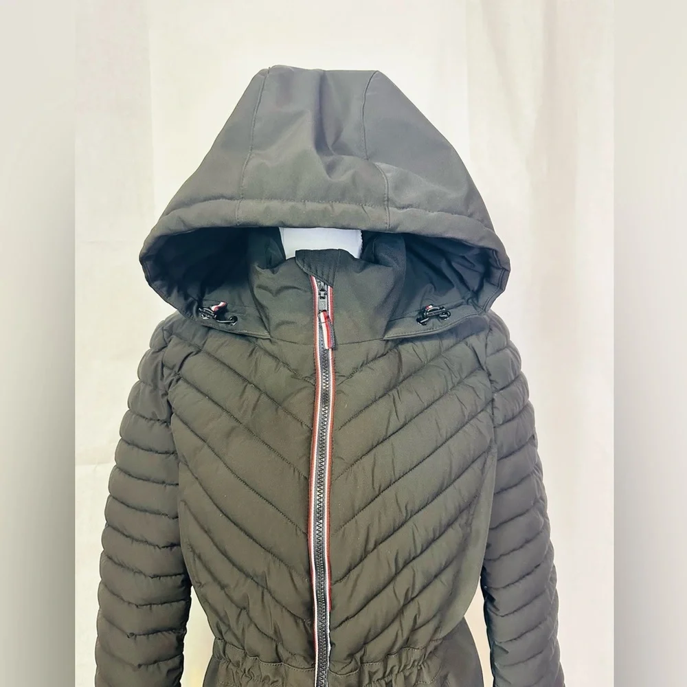Women’s Black Quilted Hooded Jacket